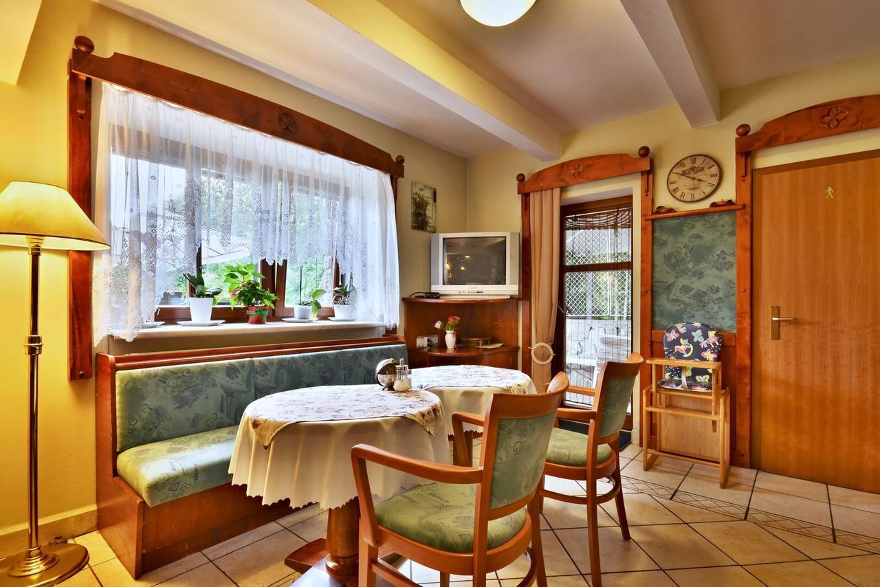 Hotel Villa Conti Písek Extérieur photo